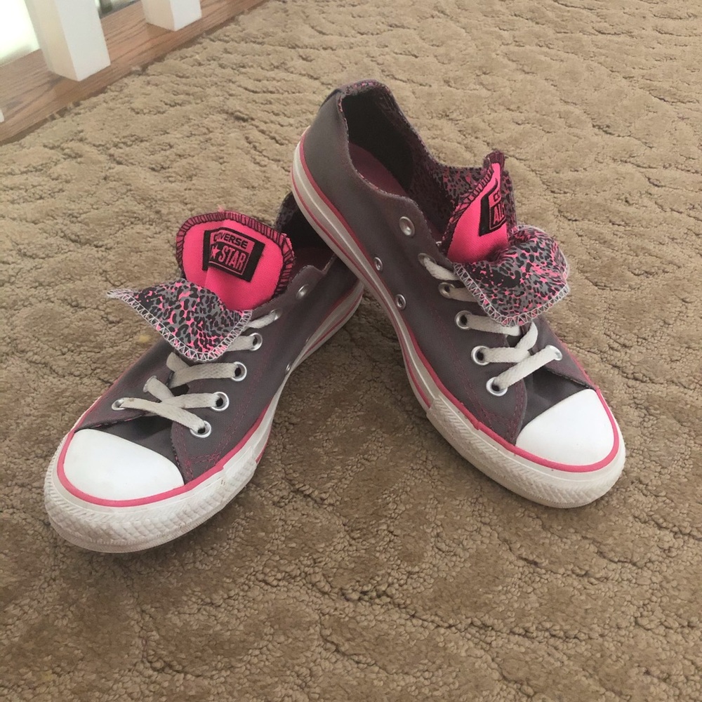 Pink Leopard Converse